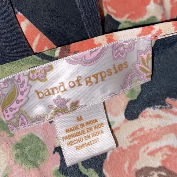 Band of Gypsies floral romper size medium - Picture 5 of 7